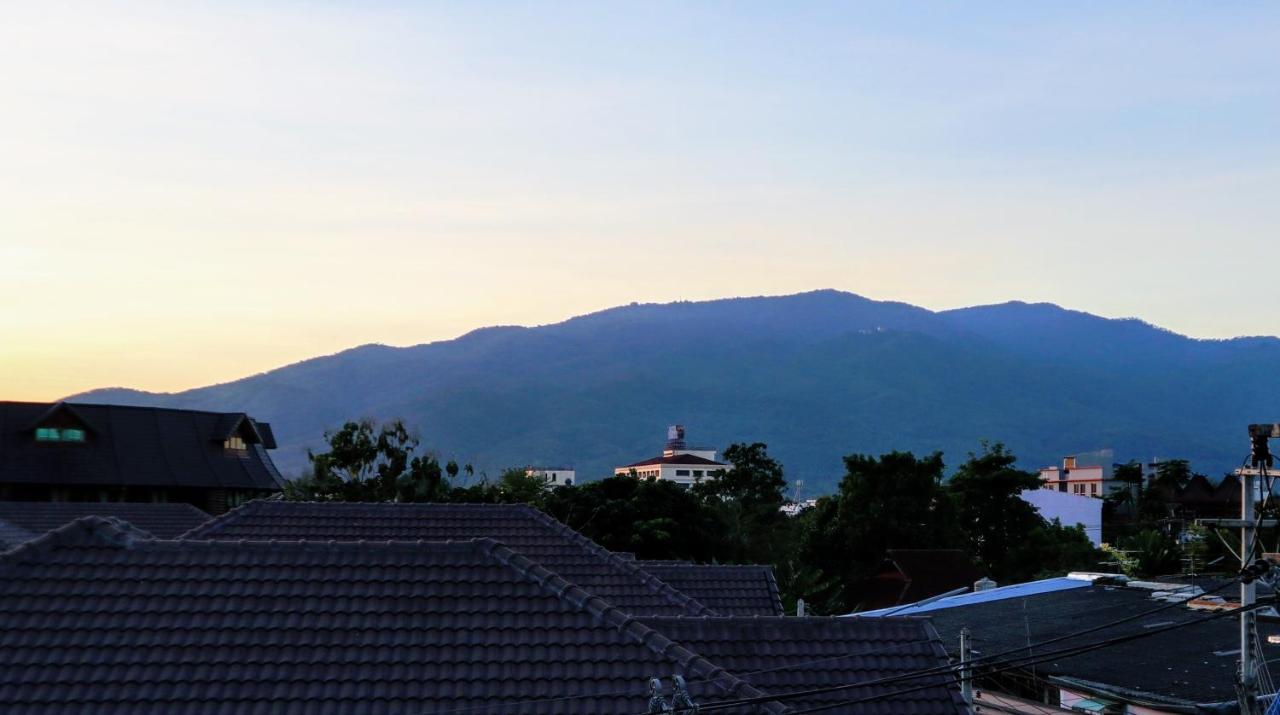 Modern Townhome At The Old City Chiang Mai Ngoại thất bức ảnh